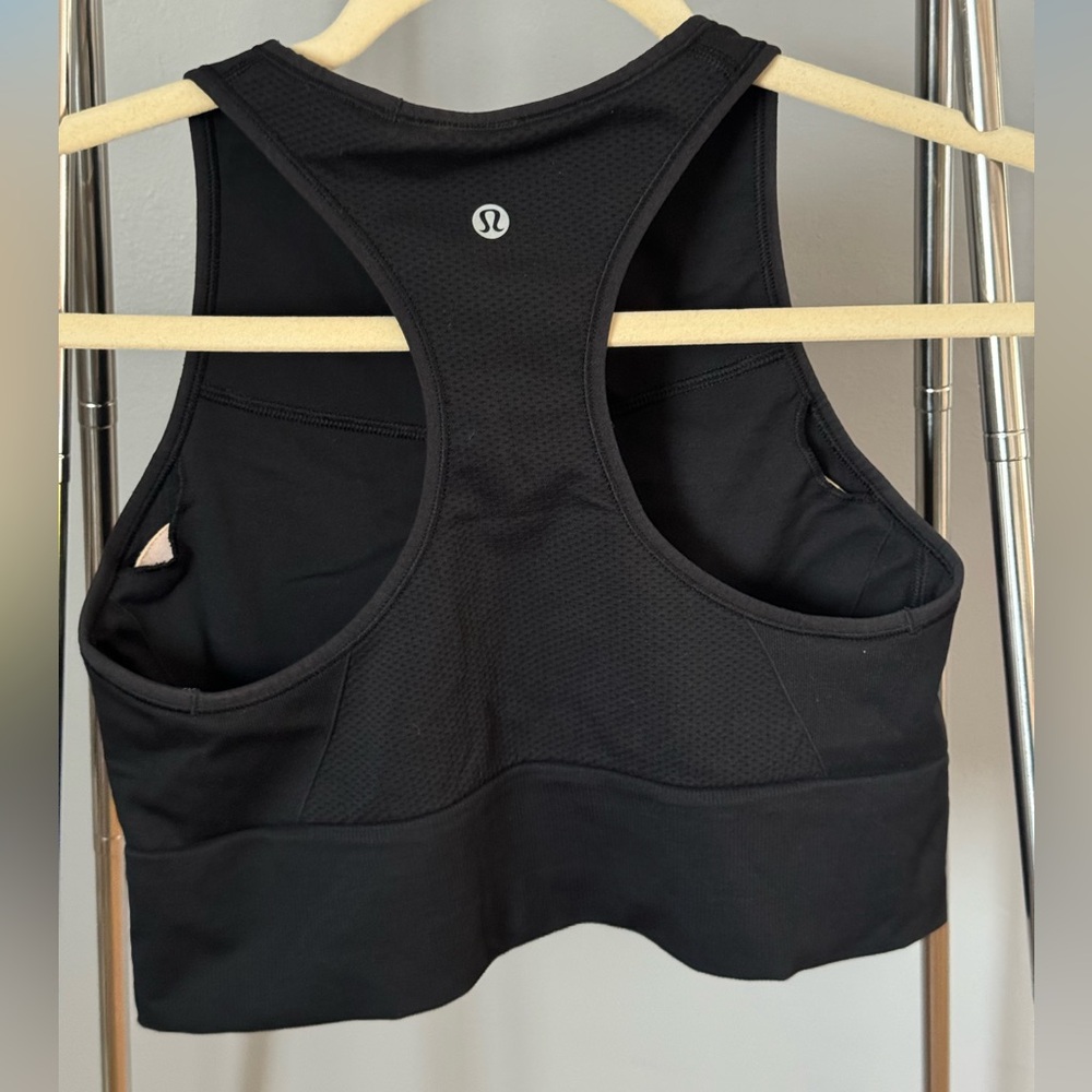 Lululemon sports bra - Picture 2 of 3